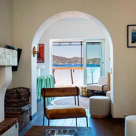 Amphitrite, Tropez Villa